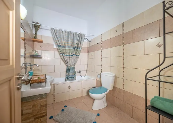 Ktima Argyrou Stegna *